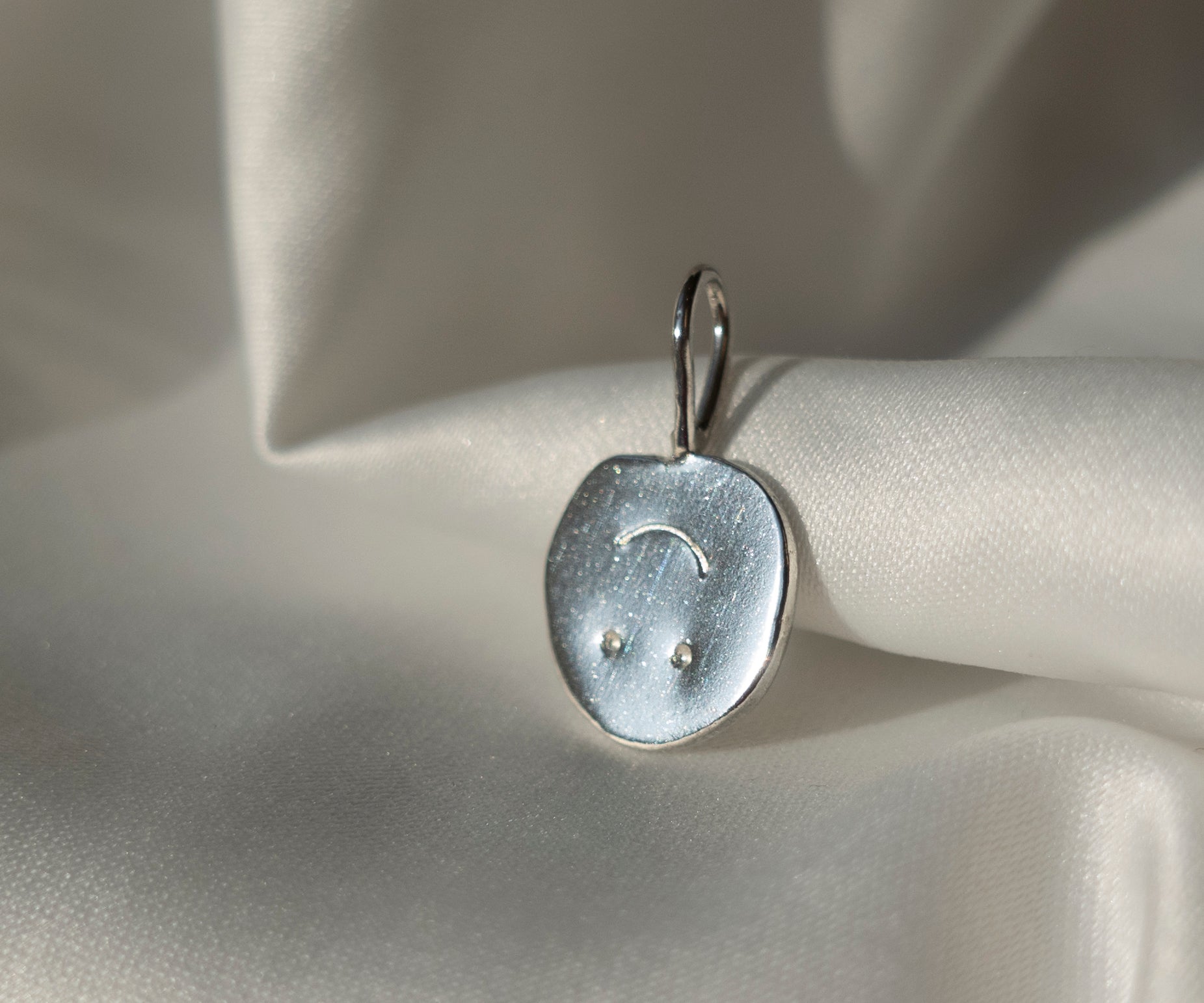 MIXED FEELINGS – Anhänger aus recyceltem Sterling Silber