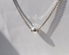 DIONA MAXI – Kette mit großer Discokugel