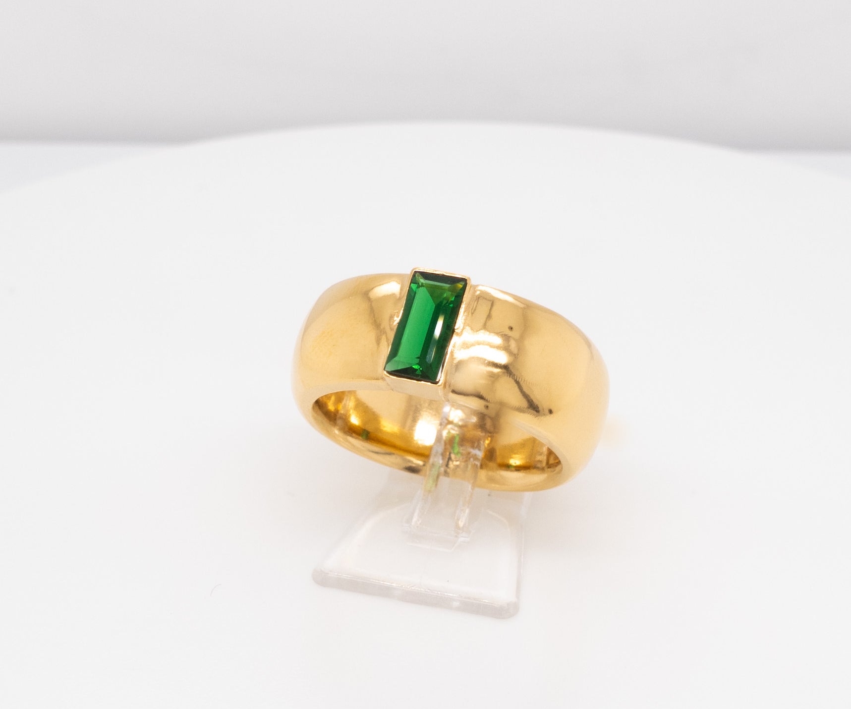 HEDDA – Ring mit grünem Zirkonia