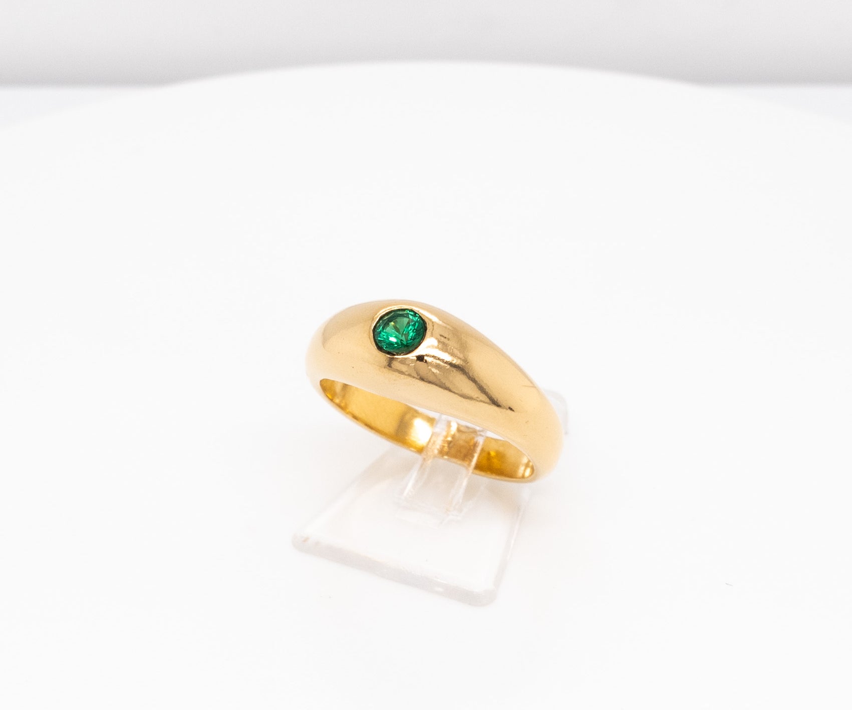 ONA – Ring mit grünem Zirkonia
